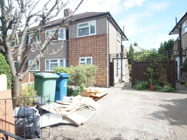 Elmgrove Road, Harrow On The Hill, Harrow HA1, 2 bed maisonette to rent, £1,600 pcm | PrimeLocation