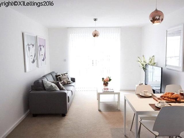 Elmira Way, Salford M5, 1 bed flat to rent, £975 pcm | PrimeLocation