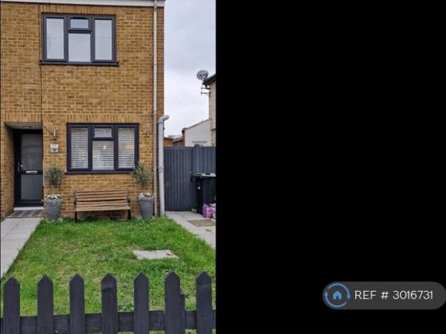 Elmore Road, Enfield, EN3 2 bed end of terrace house to rent £2,200 pcm £508 pw