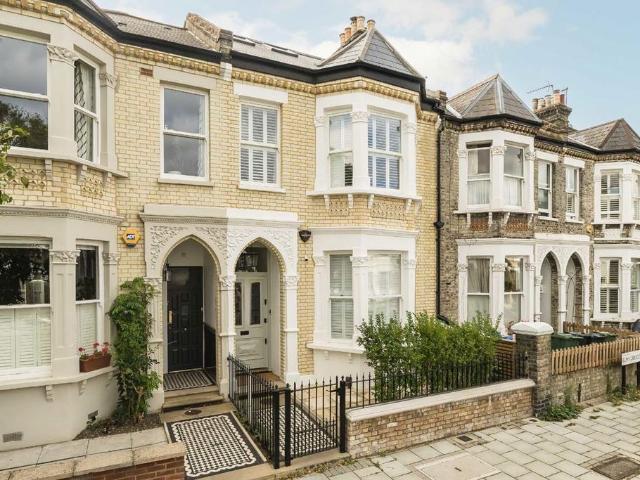 Elms Crescent, London SW4 5 bed house to rent £8,500 pcm £1,962 pw