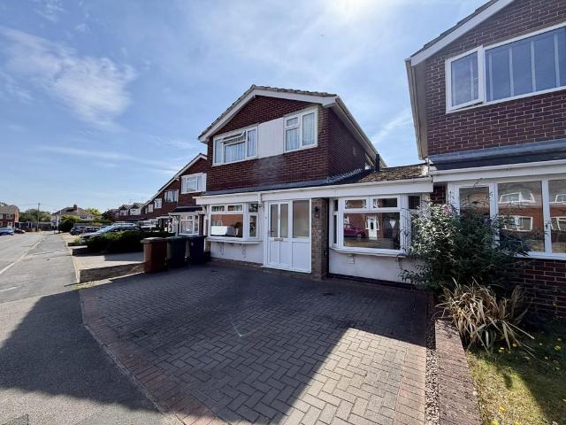 Elms Road, Coton in the elms 3 bed link detached house to rent £1,200 pcm £277 pw