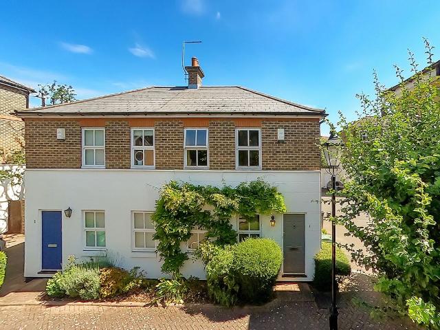 Elms Road, Abbeville Village, London SW4, 2 bed property to rent, £2,950 pcm | PrimeLocation
