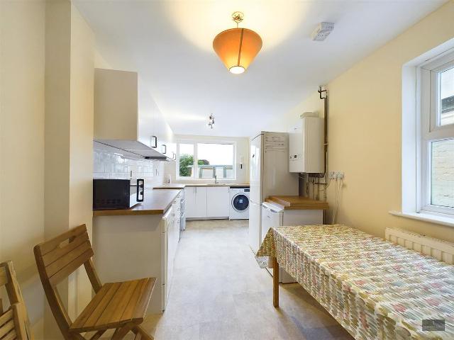 Elmside, Exeter EX4, 6 bed terraced house to rent, £3,510 pcm | PrimeLocation