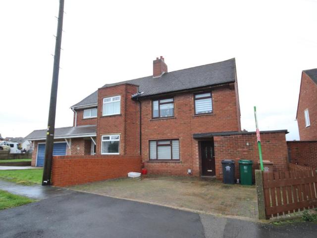 Elmsleigh Close, Midway DE11 3 bed semi detached house to rent £950 pcm £219 pw