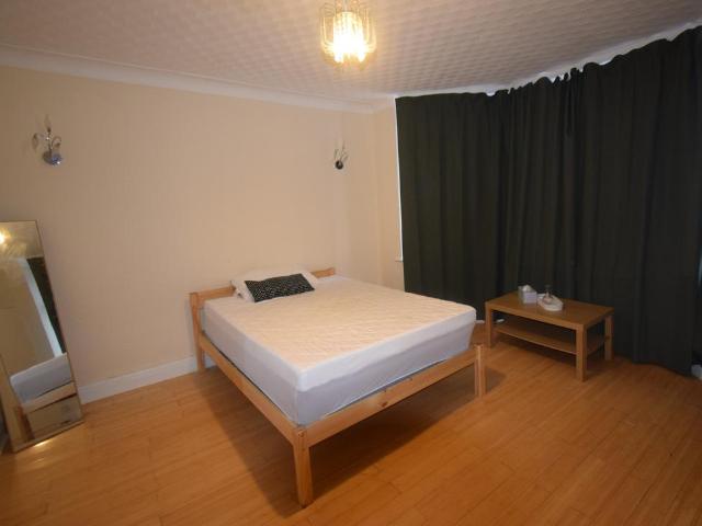 Elmstead Avenue, Wembley HA9 6 bed end of terrace house to rent £3,950 pcm £912 pw