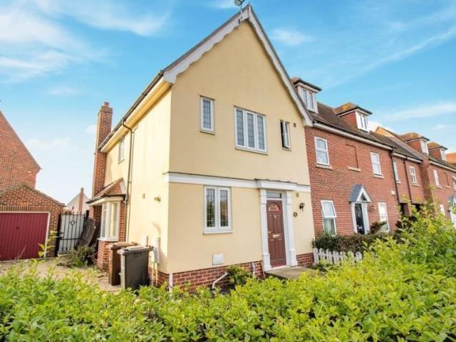 Elmstead Road, Colchester CO4, 3 bed property to rent, £1,700 pcm | PrimeLocation