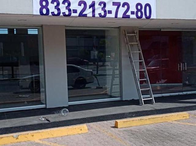 ELO 504 LOCAL EN AVE HIDALGO COL. GUADALUPE EN TAMPICO, TAM