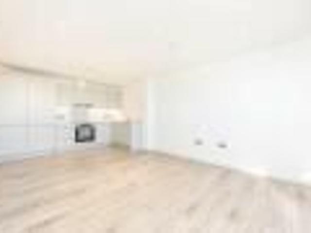 Eloise House, Portland Road, South Norwood, Croydon, London SE25, 2 bed flat to rent, £1,800 pcm | PrimeLocation