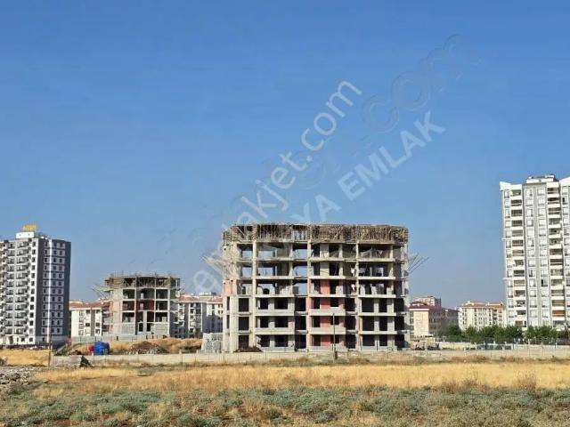 Elazığ Yolu Araştırma H. Karşısı Üçkuyularda Satılık 2+1 Daire