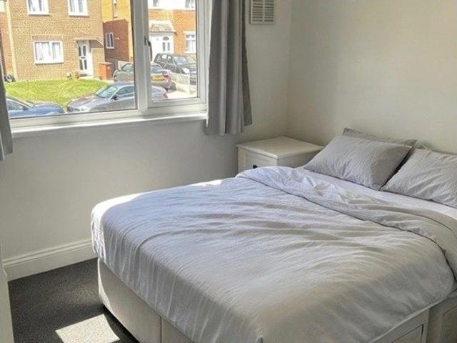 Elaine Avenue, Rochester ME2, 3 bed terraced house to rent, £1,500 pcm | PrimeLocation