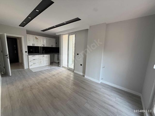 ŞELALE MAH 2+1 YÜKSEK GİRİŞ DEMİR KORKULUK VE PANJURLU
