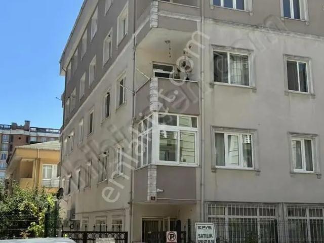 Elalmış Caddesinde Ara Kat Kapalı Otopark Ve Balkonlu Masrafsız