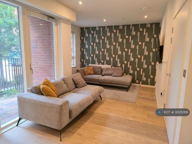 Elan House, London, N8 3 bed maisonette to rent £3,000 pcm £692 pw