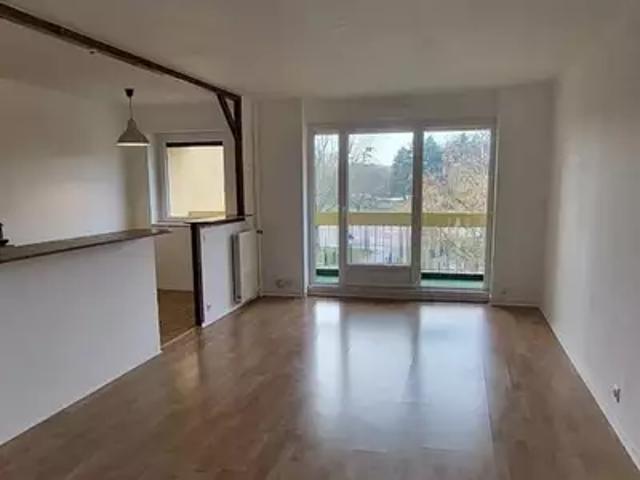 Élancourt 78990 Location appartement 3 pièces t3 balcon