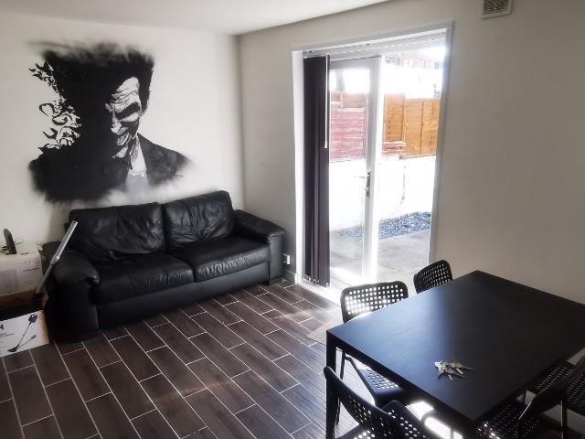 Elba Crescent, Port Tennant, Swansea SA1 8QQ StudentDigz Ltd
