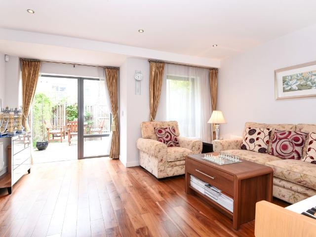 Elbe Street, Fulham, London SW6, 3 bed detached house to rent, £4,650 pcm | PrimeLocation