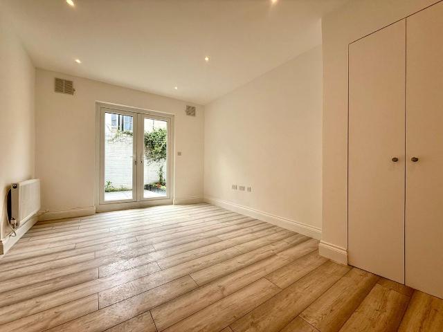 Elbe Street, London SW6, 2 bed flat to rent, £3,400 pcm | PrimeLocation