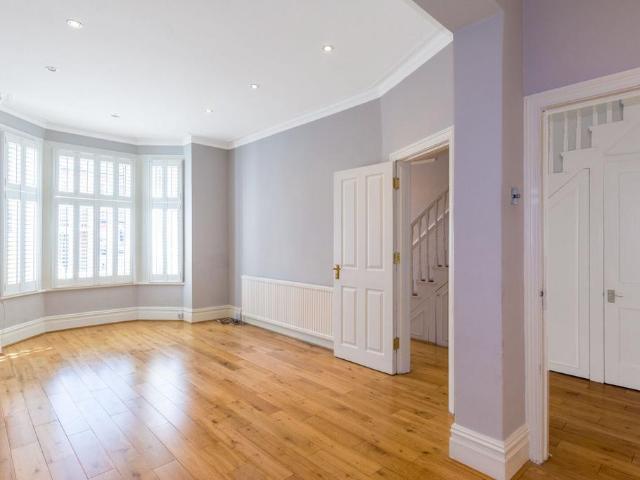 Elborough Street, Southfields. 5 bed house to rent £7,748 pcm £1,788 pw
