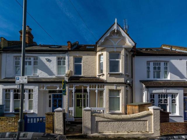 Elborough Street, Southfields. 5 bed house to rent £4,950 pcm £1,142 pw