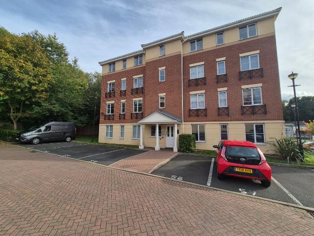 Elbow Street, Cradley Heath B64, 2 bed flat to rent, £975 pcm | PrimeLocation