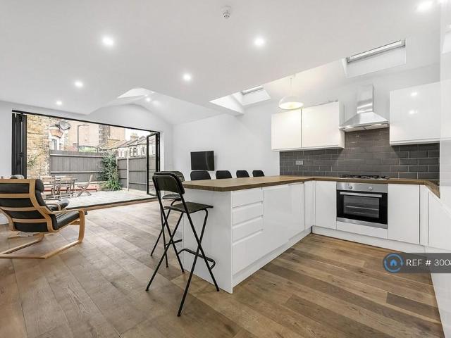 Elcot Avenue, London, SE15 6 bed end of terrace house to rent £5,750 pcm £1,327 pw