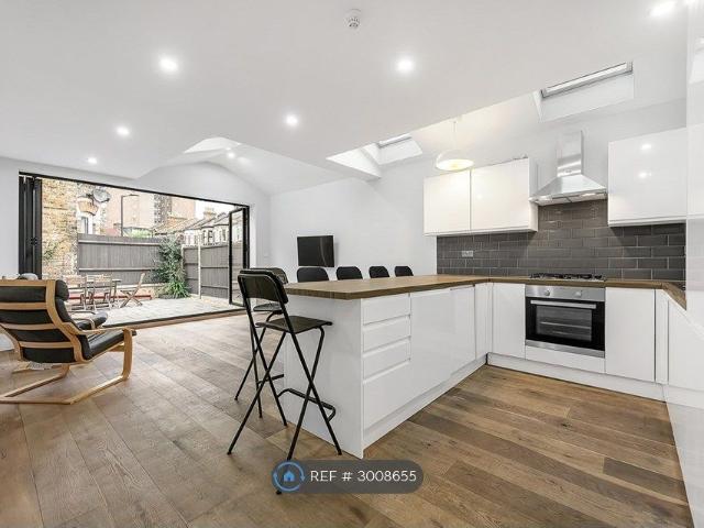 Elcot Avenue, London SE15, 6 bed end terrace house to rent, £6,000 pcm | PrimeLocation