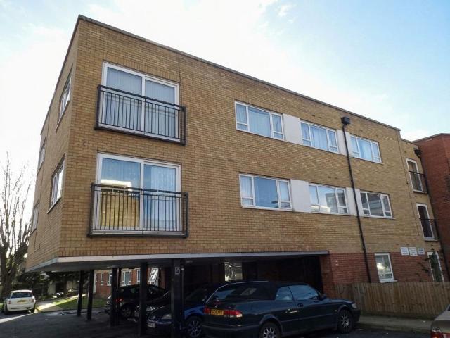 Elderberry Way, Cricket Court, E6 1 bed flat to rent £1,600 pcm £369 pw