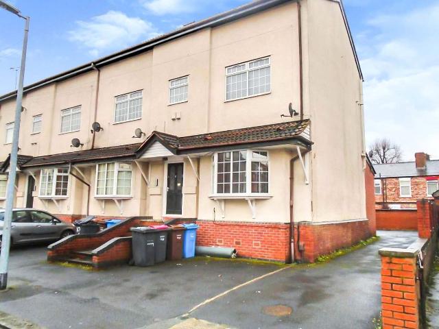 Eldon Place, Eccles M30, 1 bed flat to rent, £850 pcm | PrimeLocation