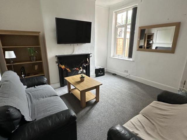 Eldon Road, Park Central, B16 9DP, United Kingdom | Room for rent #125279800 | Rentberry