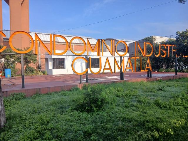 ¡Eleva la imagen de tu negocio! Oficina en renta – Condominio Industrial Cuamatla!