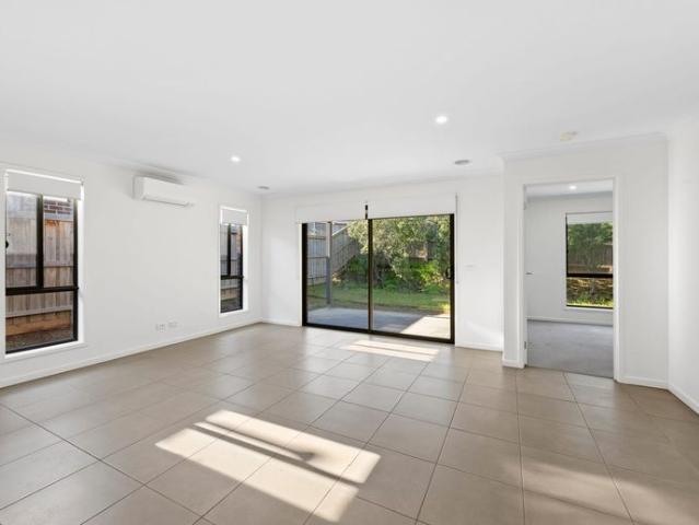 Elevated 4 Bedroom Home at Bellevue Top with Double Garage and Easy Living