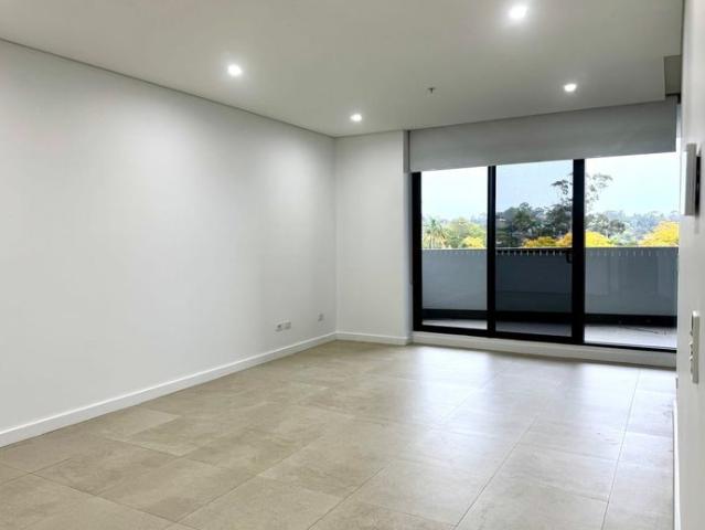 ELEVATED 7TH FLOOR RESTORT STYLE LIVING IN THE HEART OF CASTLE HILL