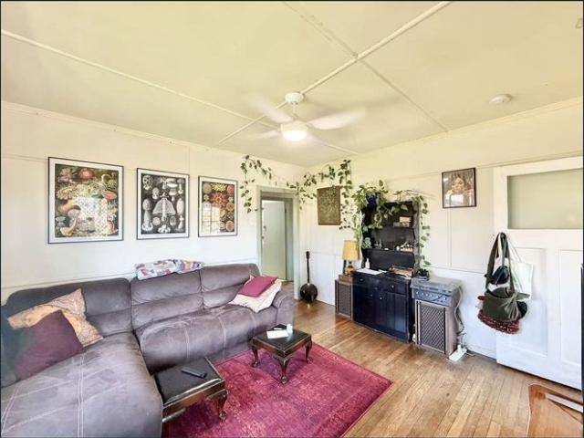 Elevated 2 bedroom with study house – Storage and Central Southport Living