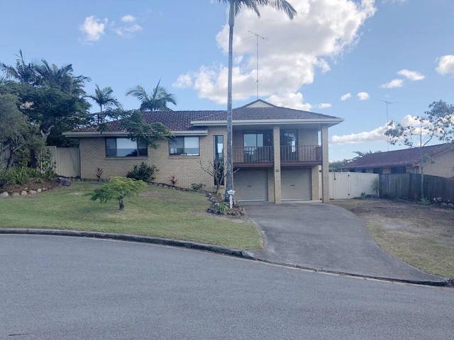 Elevated 3 bedroom home in great location!