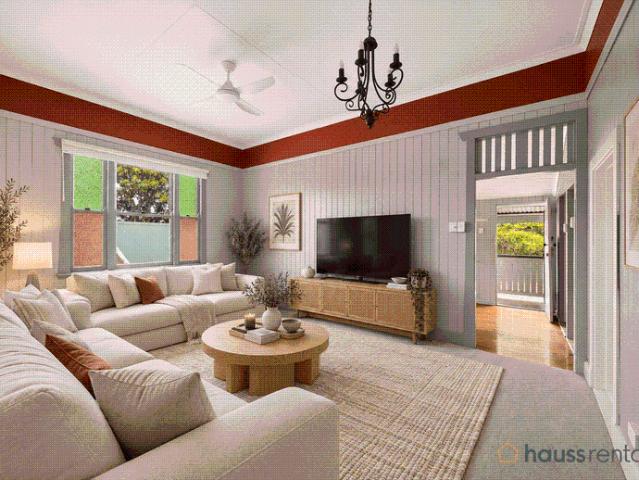 Elevated 3 Bedroom Queenslander with Large Shed and Secure Yard