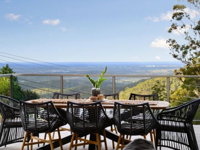 Elevated Tamborine Mountain Sanctuary with Spectacular Gold Coast Views