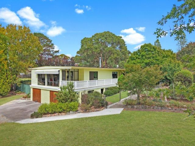 Elevated Tenterfield Retreat Nestled in Established Gardens