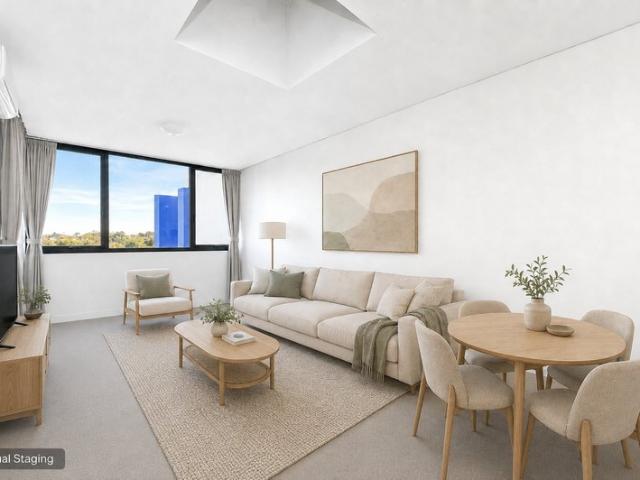 Elevated top floor one bedroom apartment where serenity meets vibrant village living