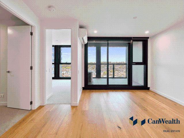 Elevated Views & Modern Comfort in the Heart of Box Hill