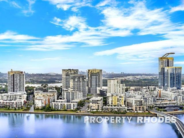 Elevated Waterview & Cityscape Panorama | Low Maintenance Building