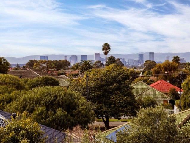 Elevated Western Suburbs Living with City Views