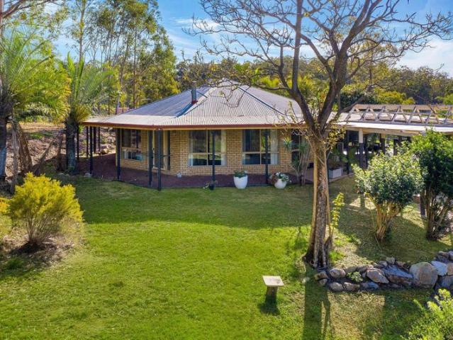 Elevated Acreage Living with an Outlook to Remember
