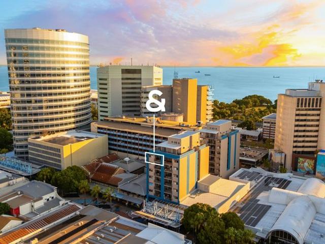 Elevated Above Smith Street Mall A Panoramic Viewpoint Like No Other