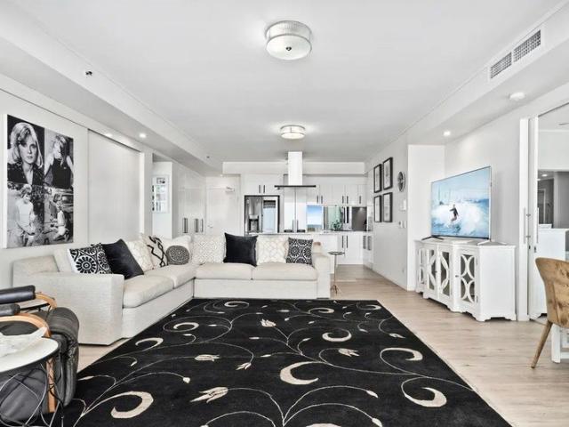 Elevated Apartment with Permanent Broadwater & Skyline Views