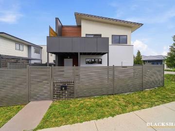 Googong, Jembaicumbene - Balcony, Parking