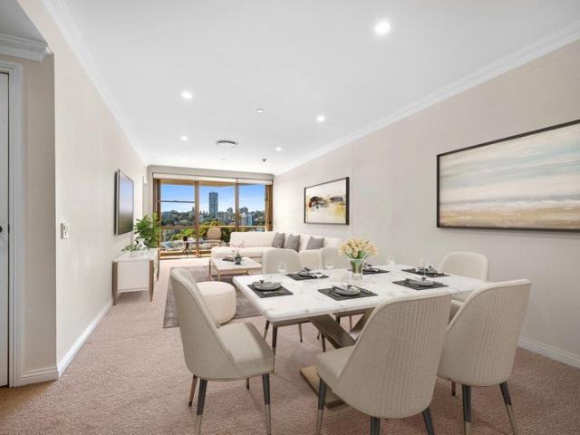 Elevated Apartment with Rushcutters Bay Views