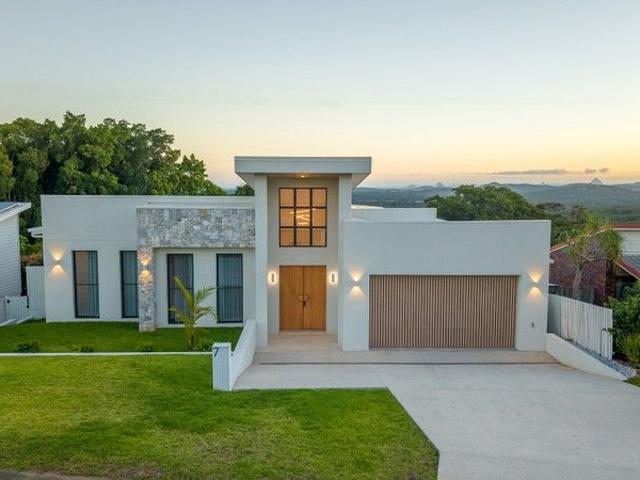 Buderims Best Elevated Family Living In The Heart Of Buderim