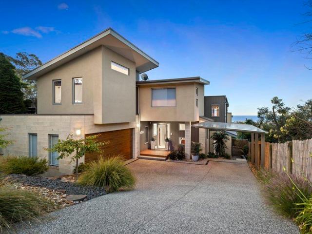 Elevated Bayview Luxury with Resort Style Entertaining