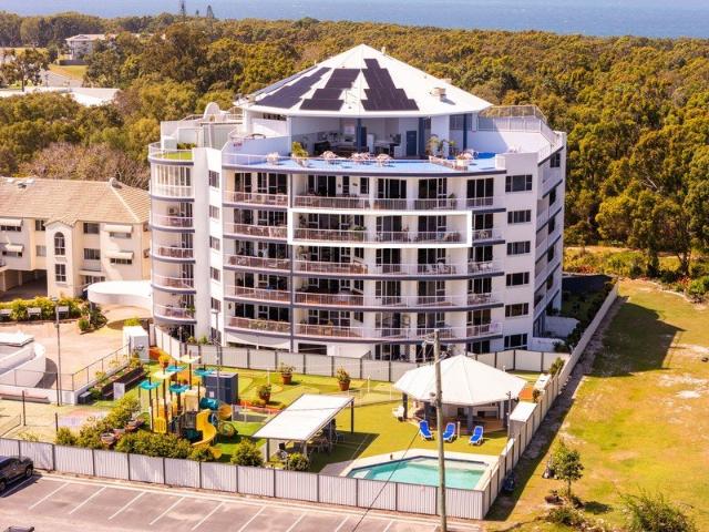Elevated Beachside Living in Woorim