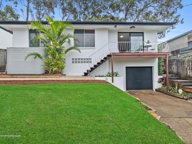 Coveted Currumbin Pocket with Separate MPR Office